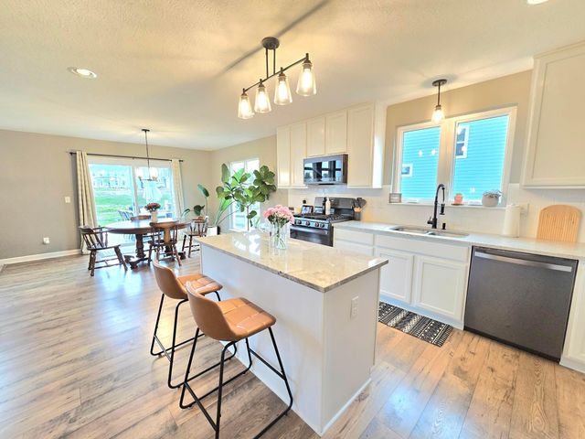 10060 New California Drive, Plain City, OH 43064