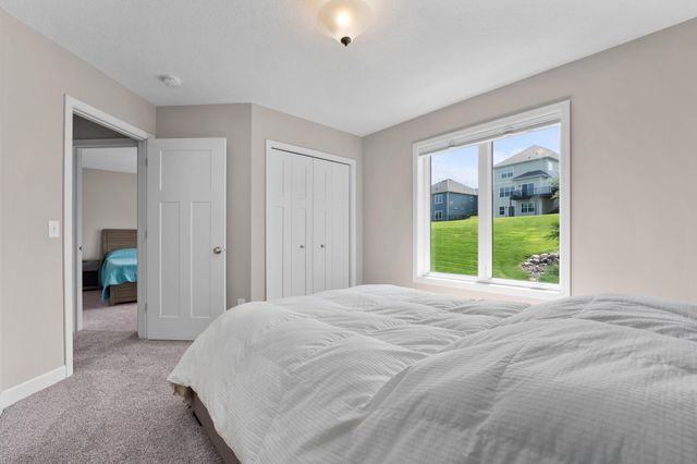 2302 Hillcrest Drive, Hudson, WI 54016