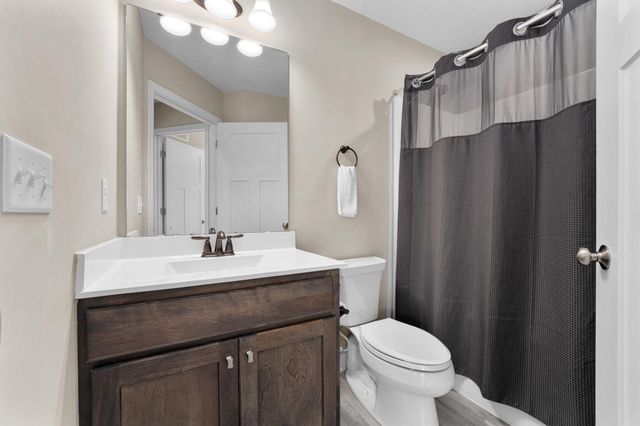2302 Hillcrest Drive, Hudson, WI 54016