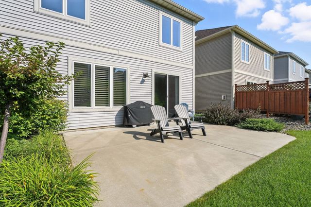 2302 Hillcrest Drive, Hudson, WI 54016