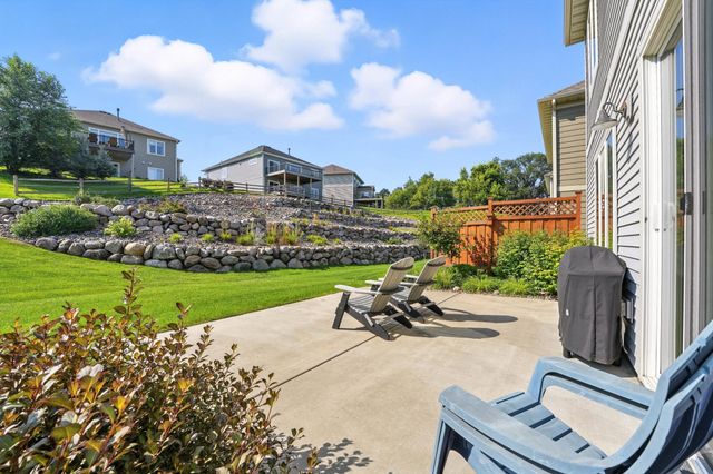 2302 Hillcrest Drive, Hudson, WI 54016