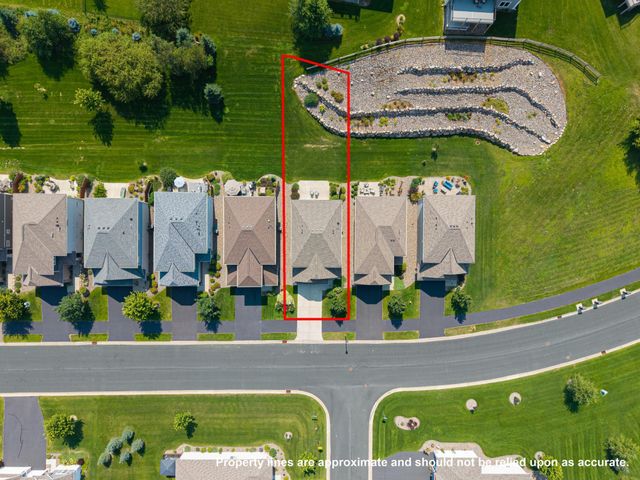 2302 Hillcrest Drive, Hudson, WI 54016