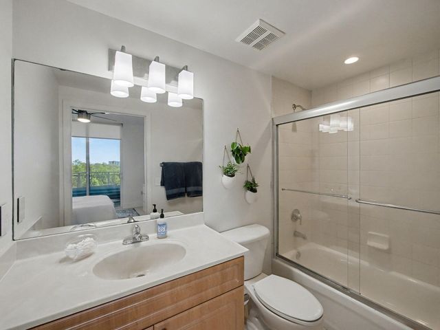 2600 SW 27th Avenue 603, Miami, FL 33133