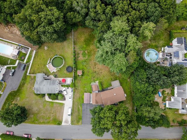 75 I Street, Dracut, MA 01826