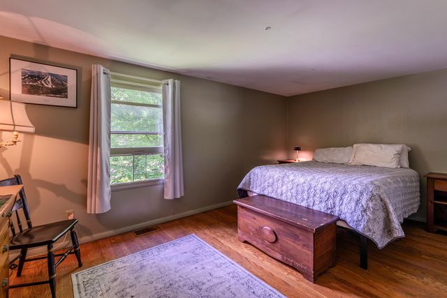 3327 Route 30, Jamaica, VT 05343