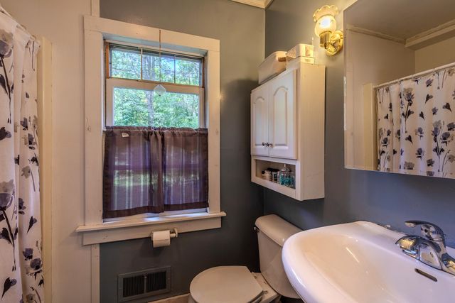 3327 Route 30, Jamaica, VT 05343
