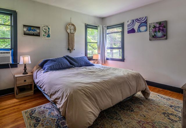 3327 Route 30, Jamaica, VT 05343
