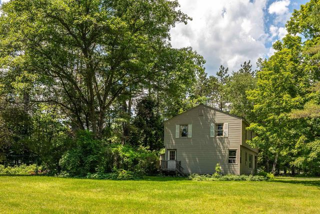 3327 Route 30, Jamaica, VT 05343