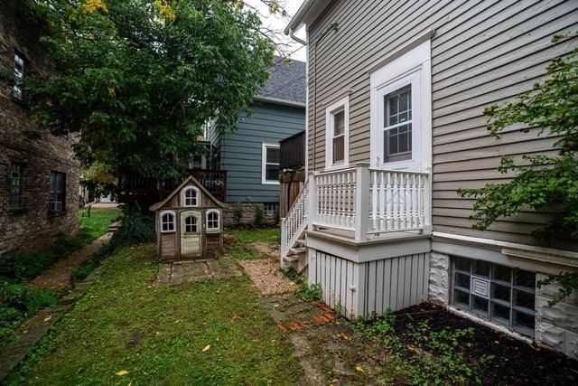 2401 S Williams STREET, Milwaukee, WI 53207