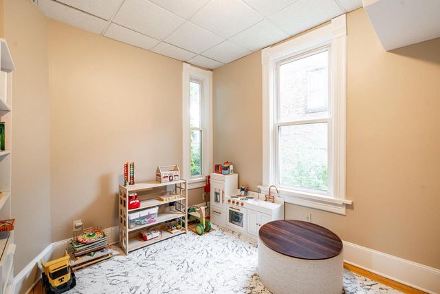 2401 S Williams STREET, Milwaukee, WI 53207