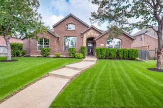 716 Saddlebrook, Desoto, TX 75115