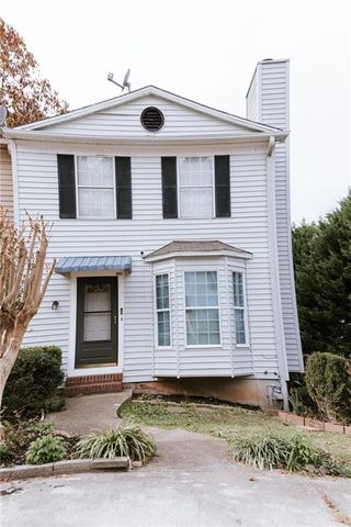 1013 Huntington Trace SE, Smyrna, GA 30082