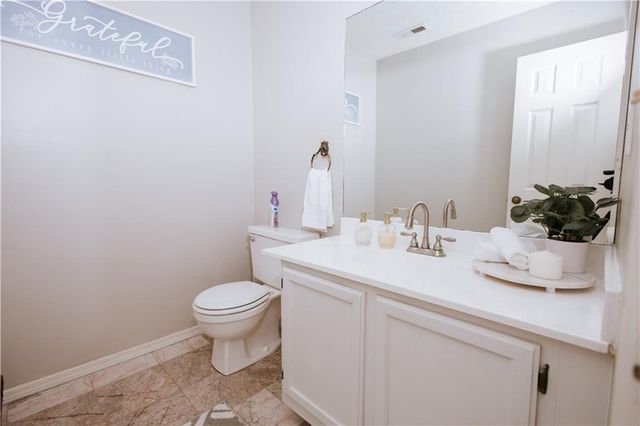 1013 Huntington Trace SE, Smyrna, GA 30082