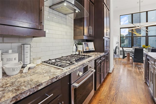 2830 Clay Street, Houston, TX 77003