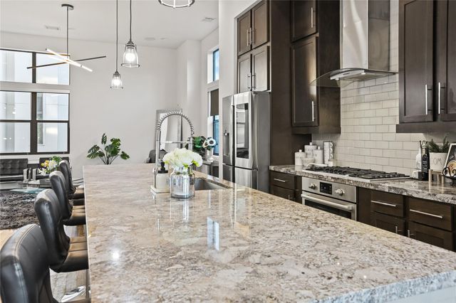 2830 Clay Street, Houston, TX 77003