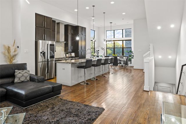 2830 Clay Street, Houston, TX 77003