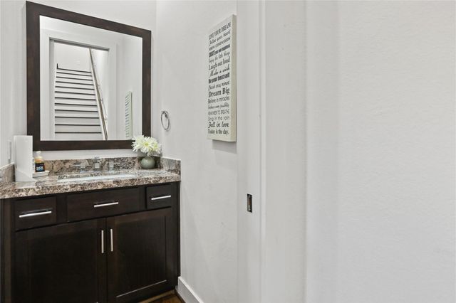 2830 Clay Street, Houston, TX 77003