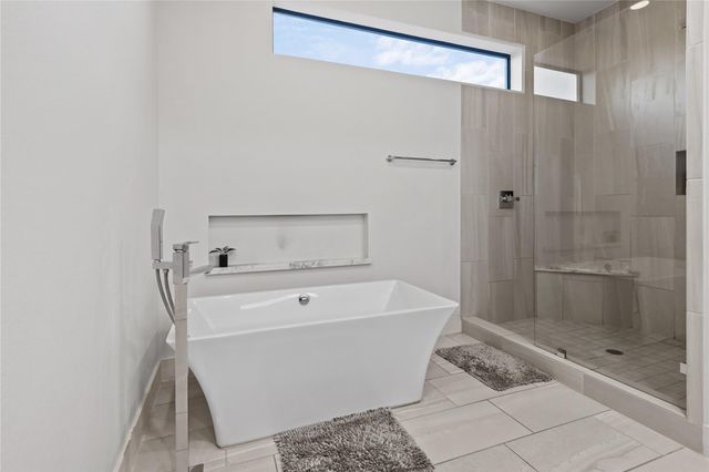 2830 Clay Street, Houston, TX 77003