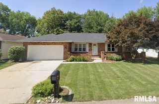13 SARAH Avenue, Springfield, IL 62703