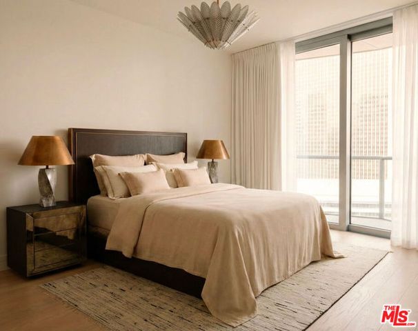 211 W Elm Court 23B, Los Angeles, CA 90067