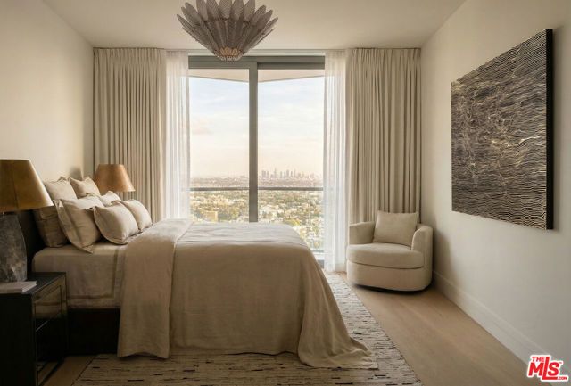 211 W Elm Court 23B, Los Angeles, CA 90067