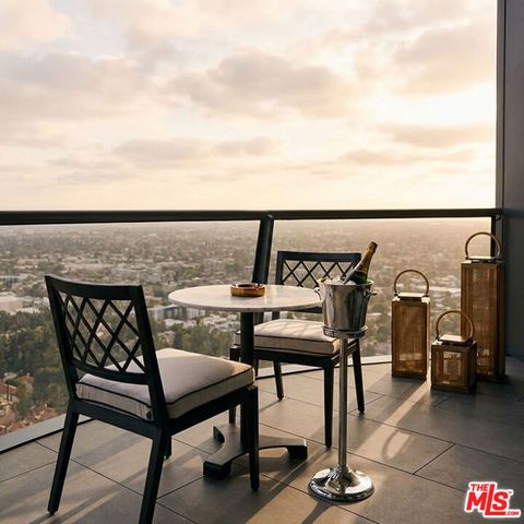 211 W Elm Court 23B, Los Angeles, CA 90067