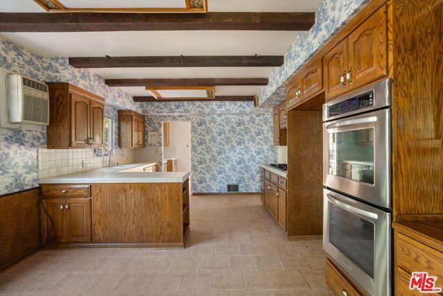 1007 Matilija Rd, Glendale, CA 91202