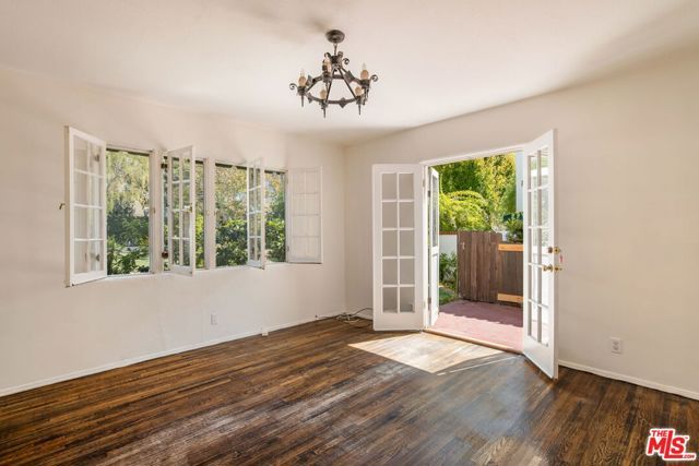 1007 Matilija Rd, Glendale, CA 91202