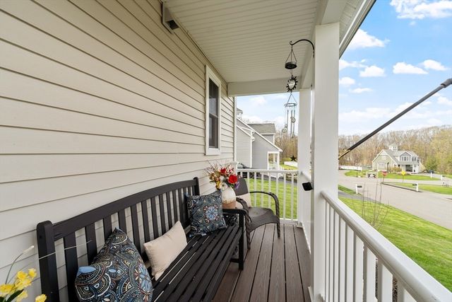 23 Dobson Cir, Leominster, MA 01453