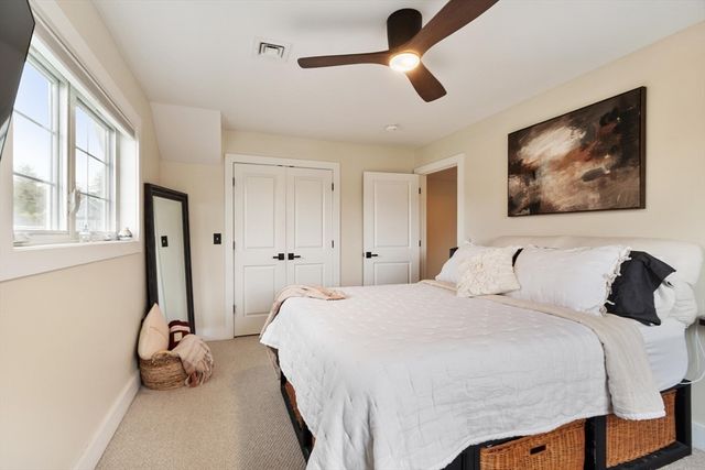 23 Dobson Cir, Leominster, MA 01453