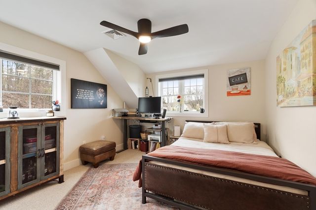 23 Dobson Cir, Leominster, MA 01453