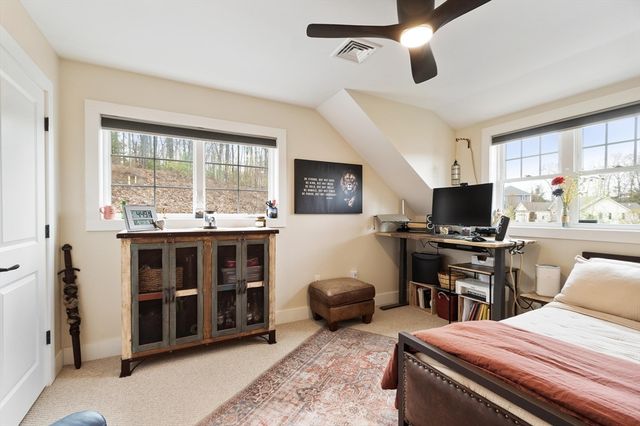 23 Dobson Cir, Leominster, MA 01453