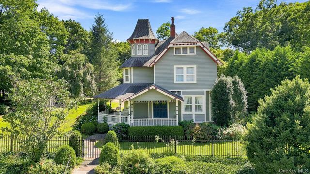 534 Main Street, Northport, NY 11768