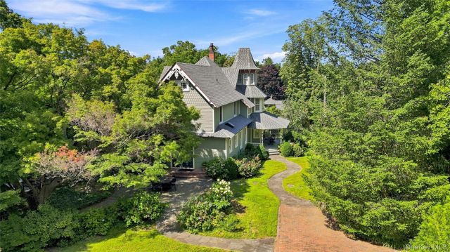 534 Main Street, Northport, NY 11768