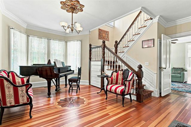534 Main Street, Northport, NY 11768