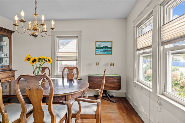 129 Bliss Mine Road, Newport, RI 02840