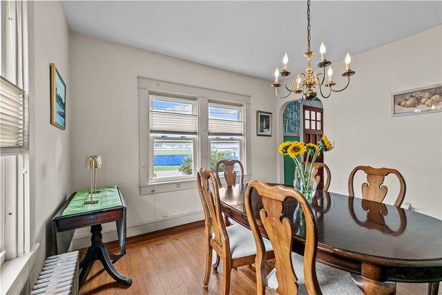 129 Bliss Mine Road, Newport, RI 02840