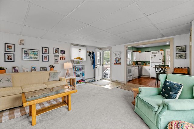 129 Bliss Mine Road, Newport, RI 02840