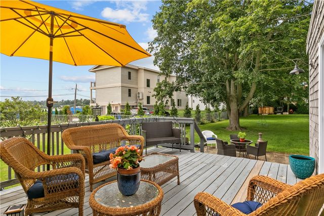 129 Bliss Mine Road, Newport, RI 02840