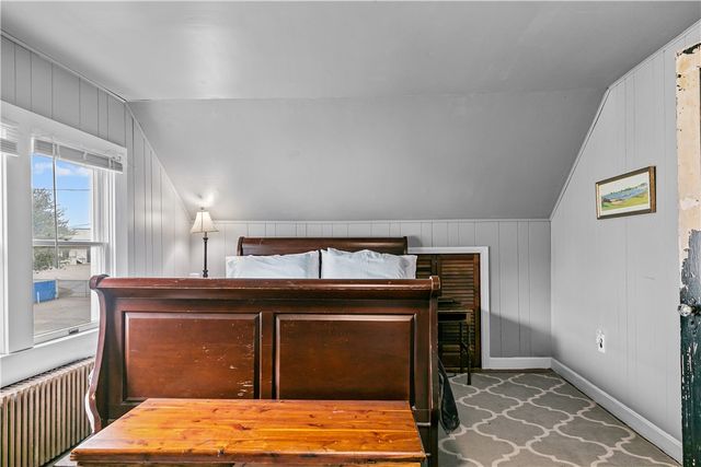 129 Bliss Mine Road, Newport, RI 02840