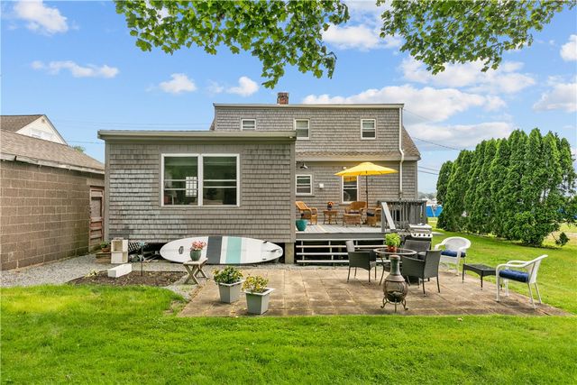 129 Bliss Mine Road, Newport, RI 02840