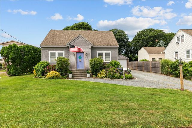 129 Bliss Mine Road, Newport, RI 02840