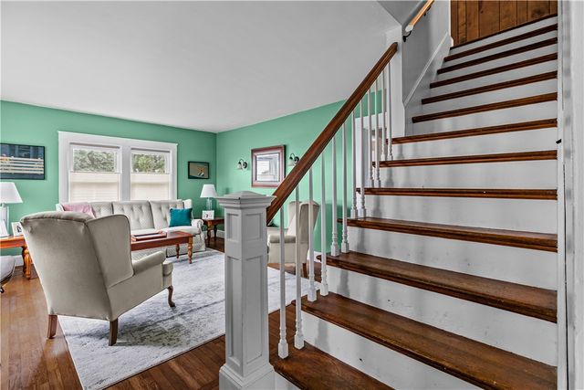 129 Bliss Mine Road, Newport, RI 02840