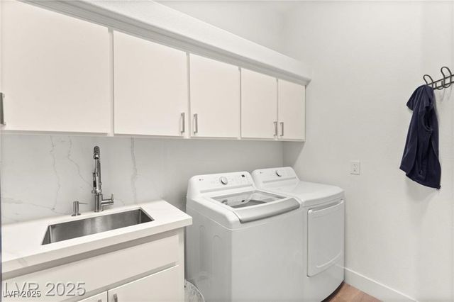 4 Via Vittorio Place, Henderson, NV 89011