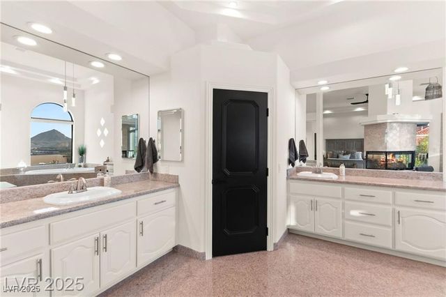 4 Via Vittorio Place, Henderson, NV 89011