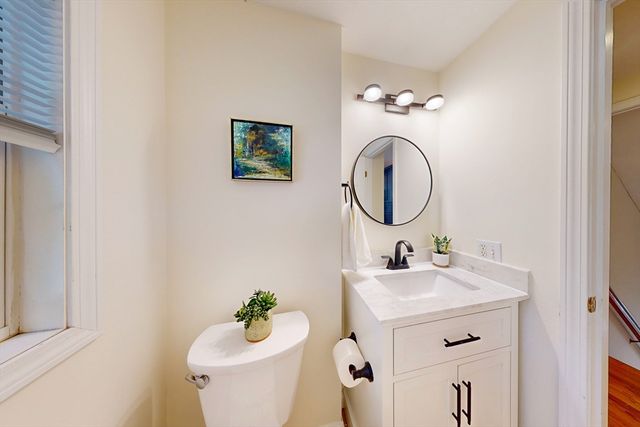 995 Trapelo Road 3, Waltham, MA 02452