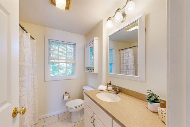 995 Trapelo Road 3, Waltham, MA 02452