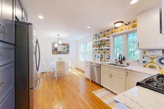 995 Trapelo Road 3, Waltham, MA 02452