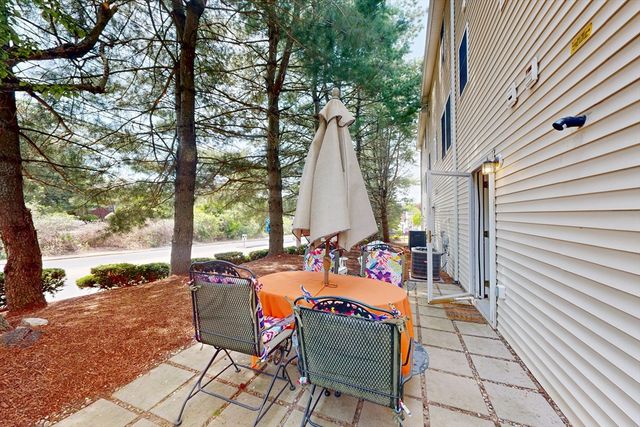 995 Trapelo Road 3, Waltham, MA 02452