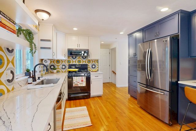 995 Trapelo Road 3, Waltham, MA 02452